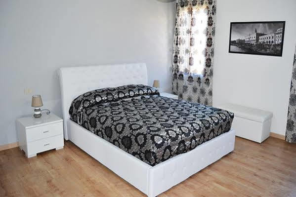 Suite In Venice Ai Carmini Exterior photo