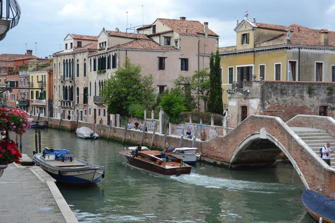 Suite In Venice Ai Carmini Exterior photo