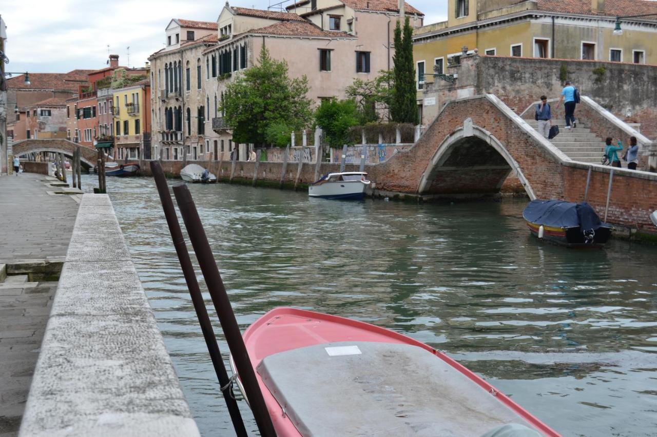 Suite In Venice Ai Carmini Exterior photo