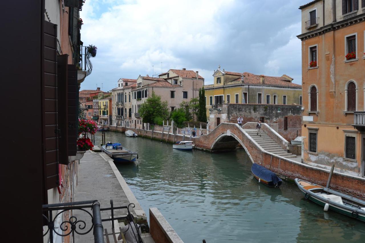 Suite In Venice Ai Carmini Exterior photo